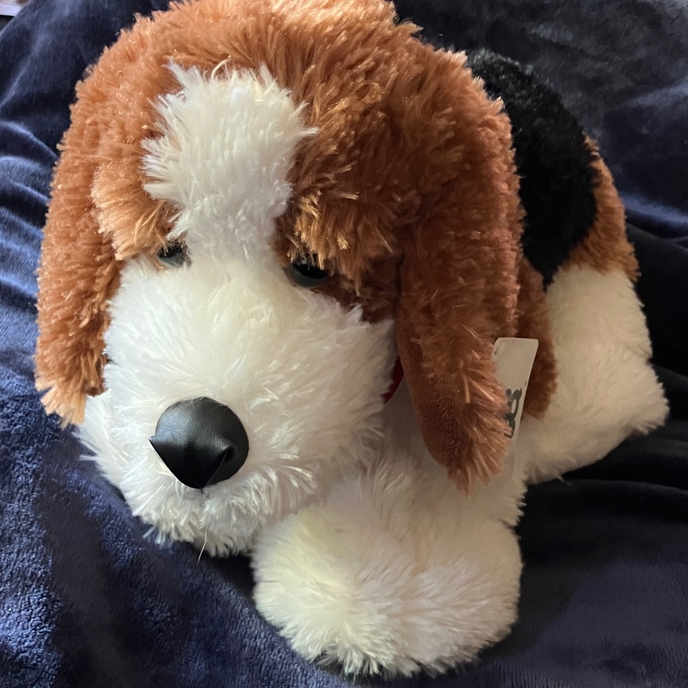 Cuddly Beagle Plush Toy with Scheels 2014 Bandana  -‎ Brown, Black, and White